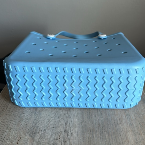 NEW Baby blue bogg bag look alike - Picture 4 of 8